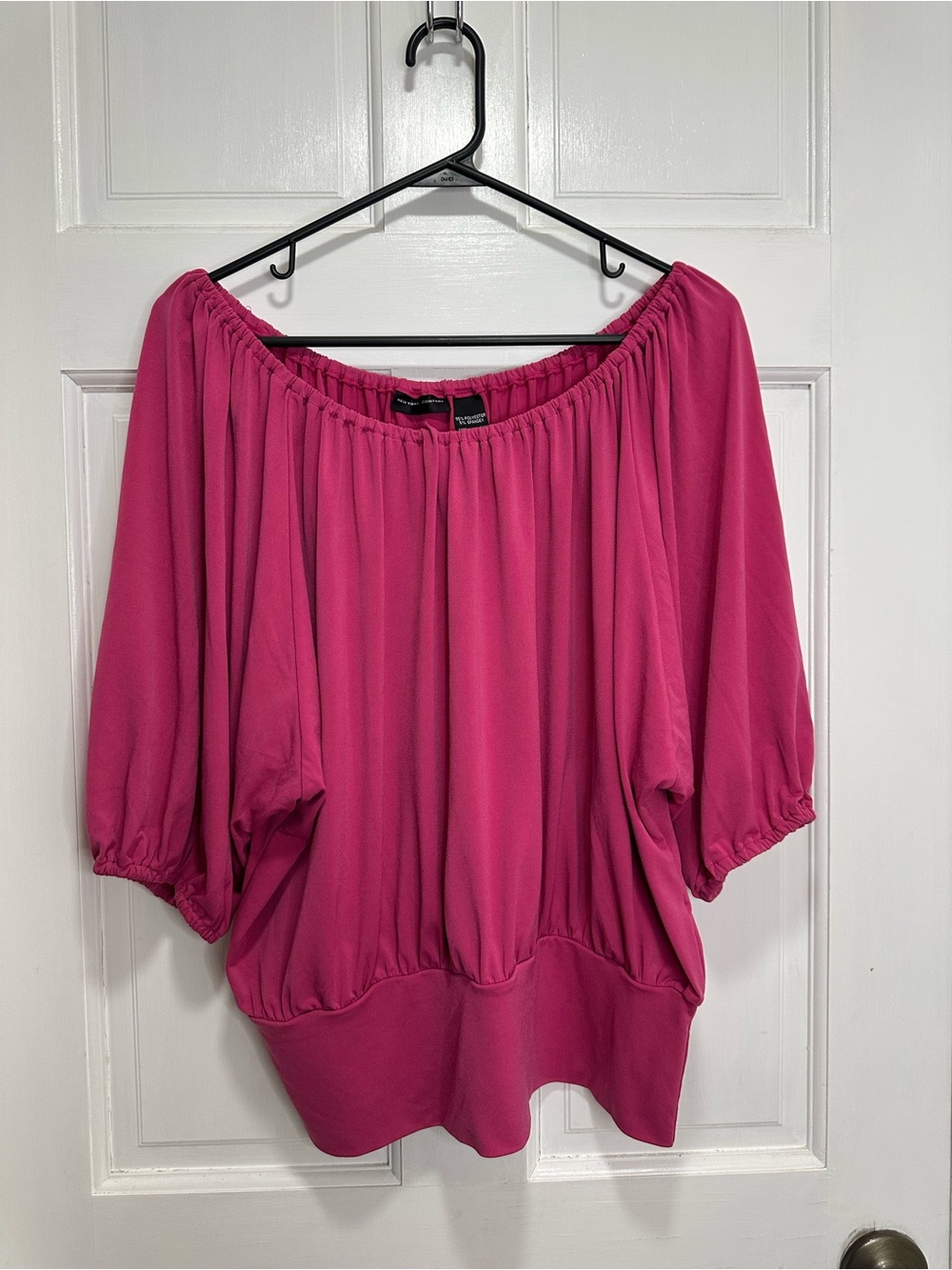 New York & Company Off The Shoulder Ruched Flowy Top in Fuchsia Size XL